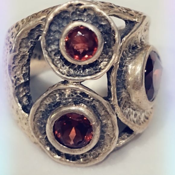 𝕲𝖆𝖗𝖓𝖊𝖙 𝕾𝖔𝖑𝖎𝖉 𝕾𝖙𝖊𝖗𝖑𝖎𝖓𝖌 𝕲𝖊𝖒𝖘𝖙𝖔𝖓𝖊 𝕽𝖎𝖓𝖌 - Picture 2 of 5